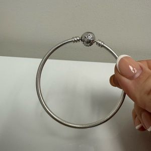 Pandora Moments Bangle Silver
